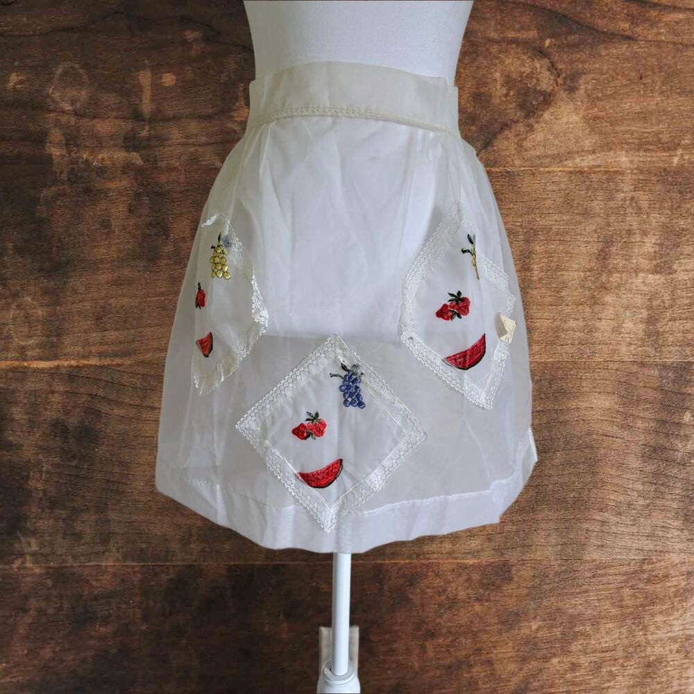 Vintage ENKA Sheer Half Apron White with Fruit Pattern Pockets 1950's